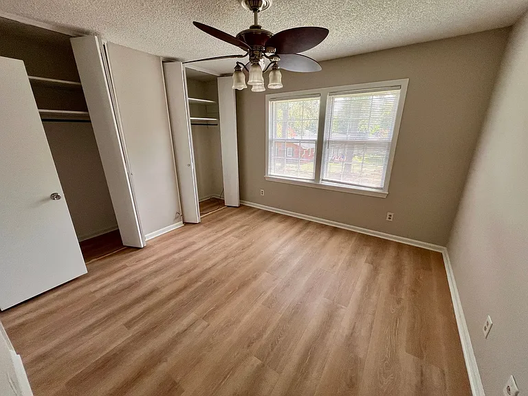 21 Cavalier Ct #D — Photo 7