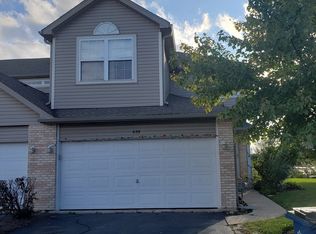 698 N Western Ln, Addison, IL 60101