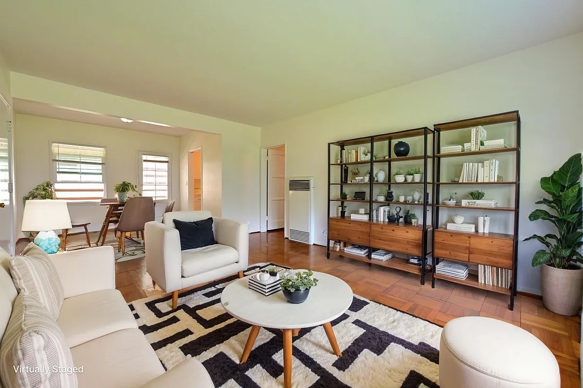 VIRTUALLY STAGED - 1513 Huntington Dr #A