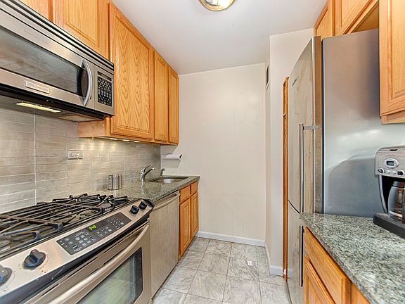 3rd image of 301 E 79th St APT 22F