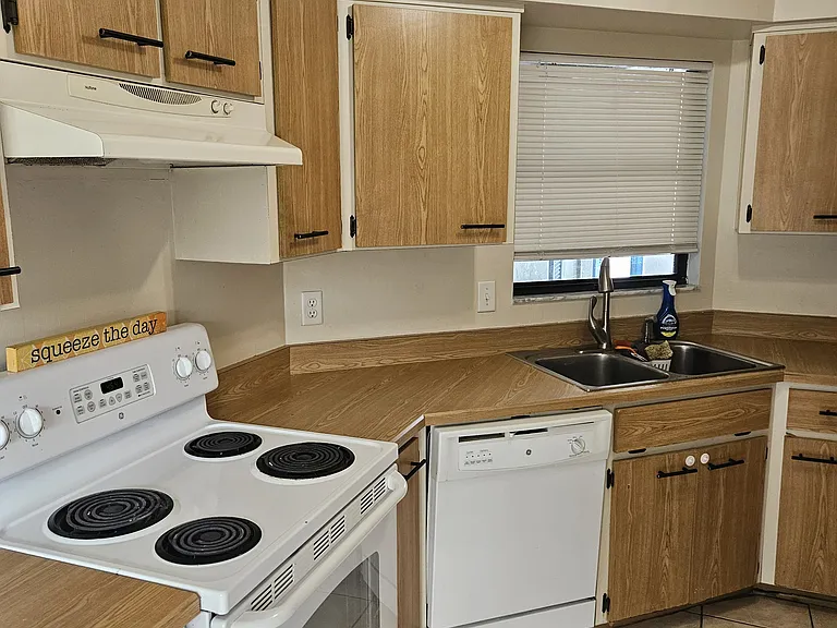 16 Wellham Ln #A — Photo 23