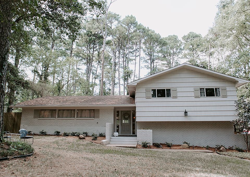 1st image of 1848 S Brookwood Dr