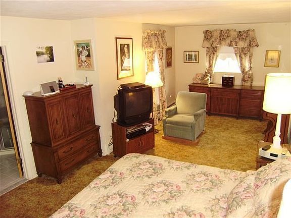 Master Suite with Bath