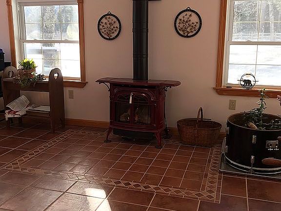 Sun room w/Vt Castings stove