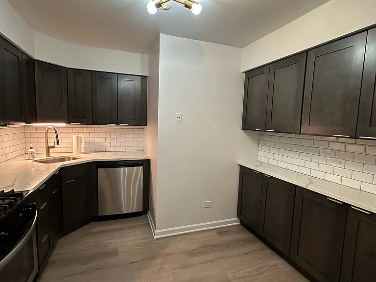 1 Parkside Ct #5 — Photo 8