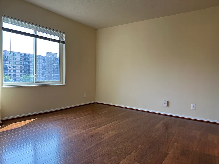 8350 Greensboro Dr #403 — Photo 17