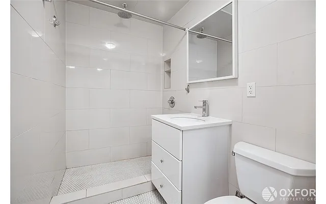 Rented by Oxford Property Group | media 7