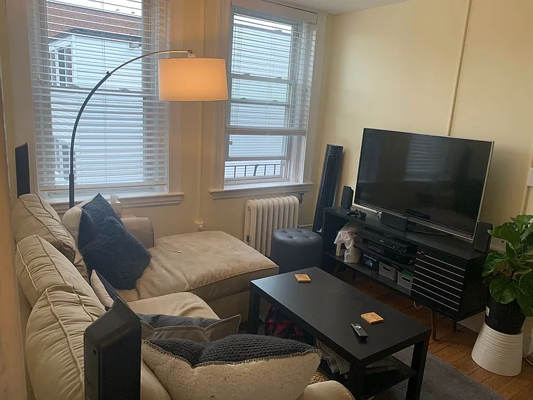 221 Hanover St #34 — Photo 13