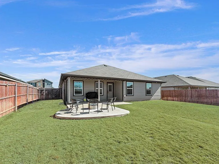 1513 Hulen Park Trl — Photo 32
