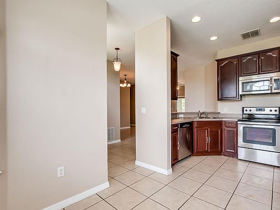 3rd image of 7721 Newlan Dr