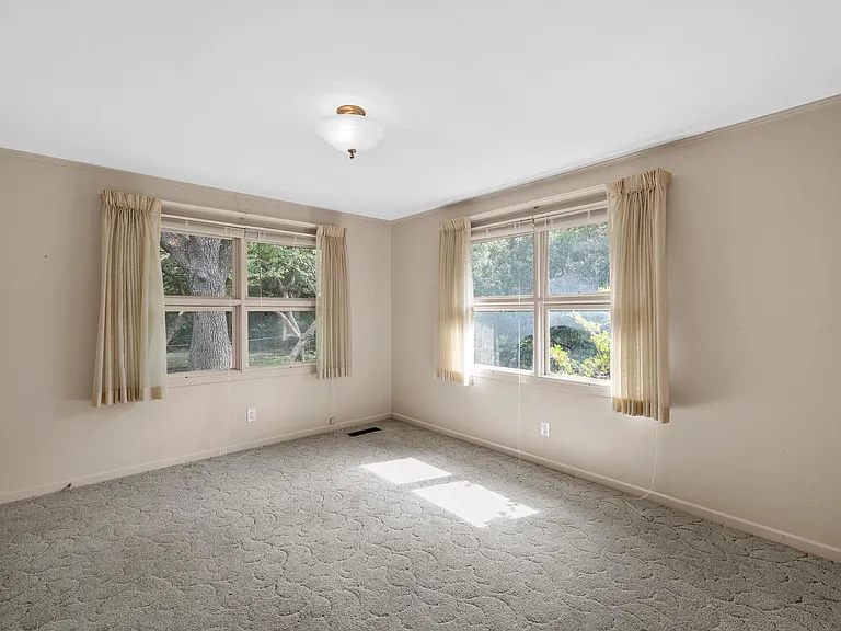 7808 Delhi Rd — Photo 22