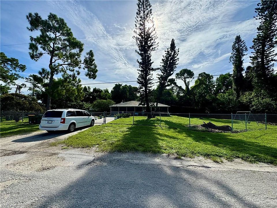 2nd image of 260 Rose BLVD