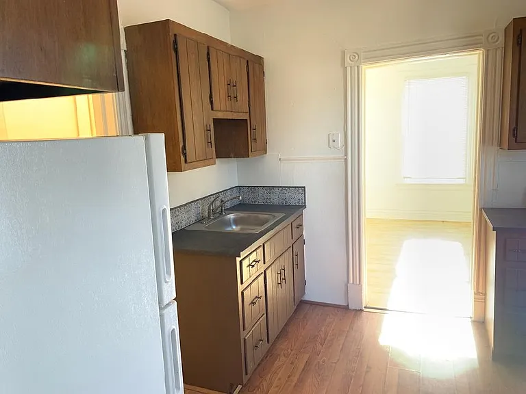 30 S Clinton Ave #4 — Photo 6