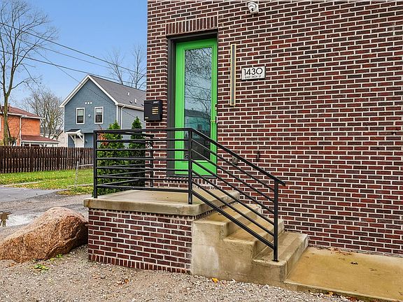 4th image of 1430 E Rich St