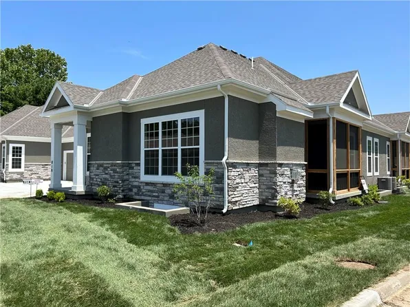 818 E 110th Ter, Kansas City, MO 64131