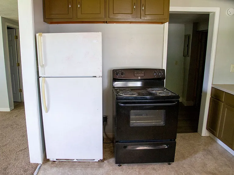 219 N Claypool Rd — Photo 7