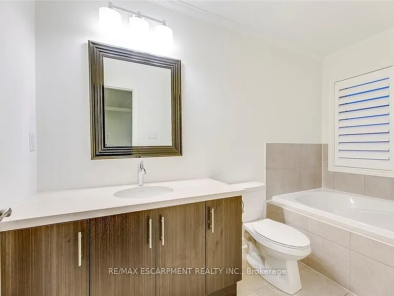 3087 Eberly Woods Dr — Photo 24