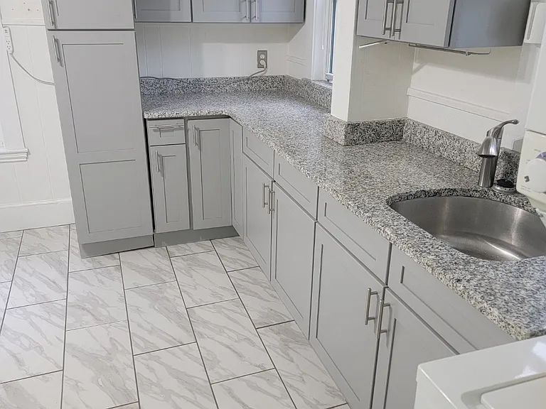 11 1/2 Winthrop Ave #2 — Photo 14