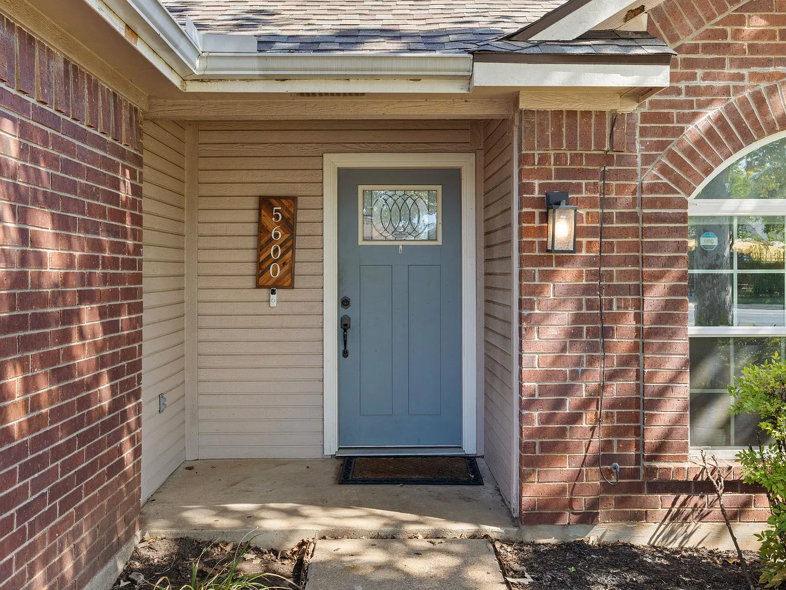 3 bed, 2.0 bath, 1140 sqft, $2,900 — Photo 4