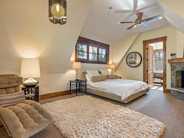 13193 Snowshoe Thompson Cir — Photo 34