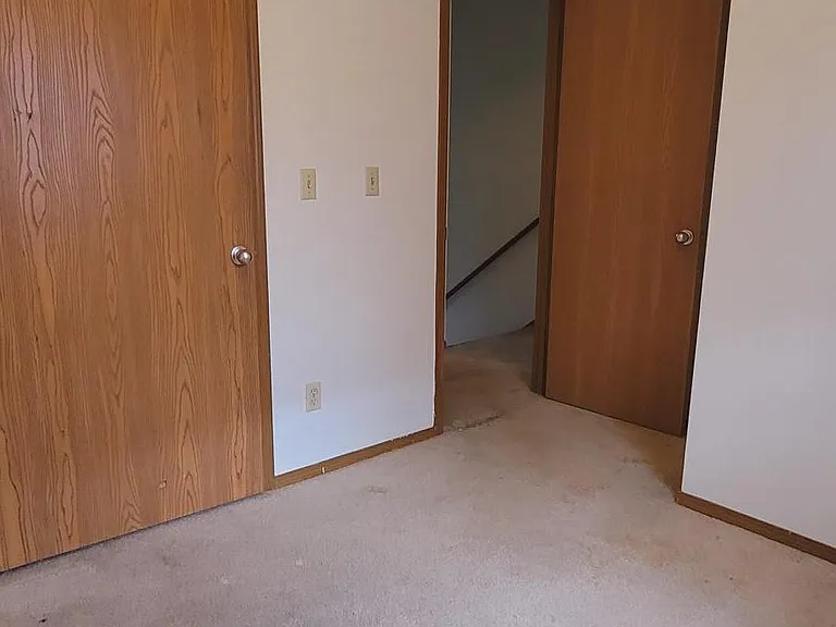 406 W Mill St #4 — Photo 5