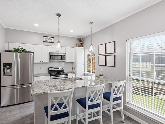 2nd image of 1700 Amelia Ct APT 723