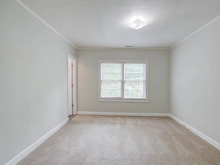 1833 Orangeburg St #A — Photo 10