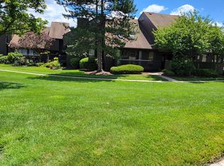 156 Westgate Dr, Edison, NJ 08820