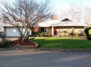 2709 SW Stanley Ct, Portland, OR 97219