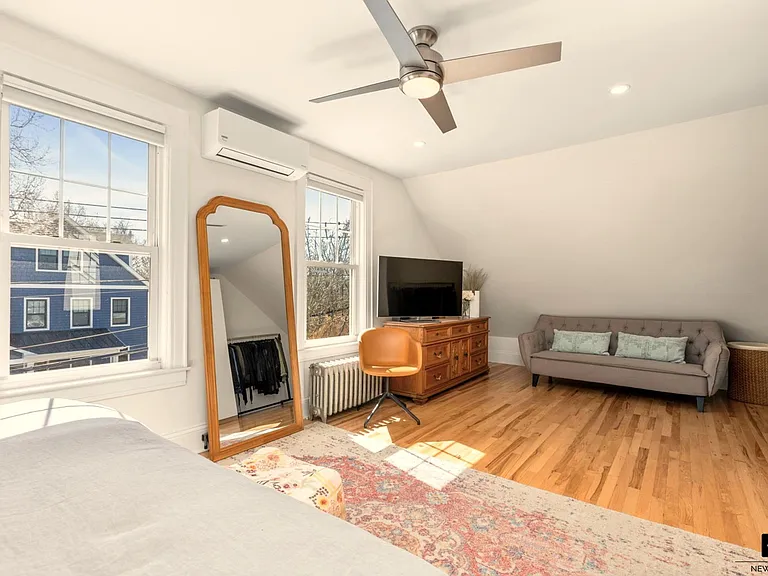 401 Hunter Ave #HOUSE — Photo 16