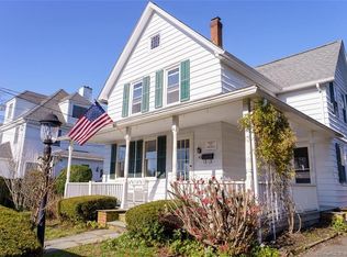 43 Holmes St, Mystic, CT 06355