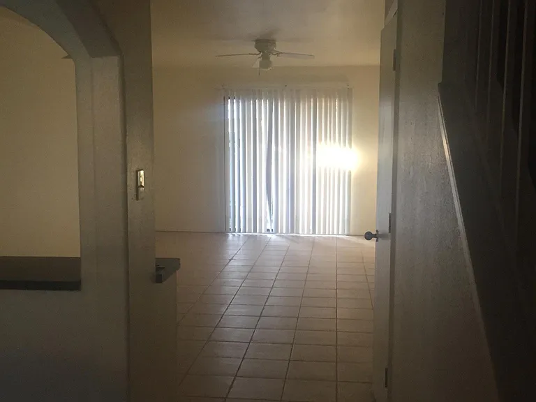 1034 N 77 Sunshine Strip — Photo 5