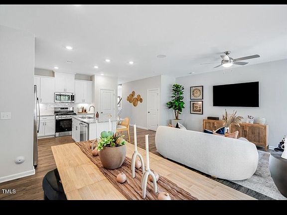 5th image of 8715 Wardle Ct