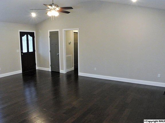 4th image of 122 Mandy Dr