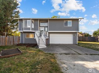 1713 S 30th St, Mount Vernon, WA 98274