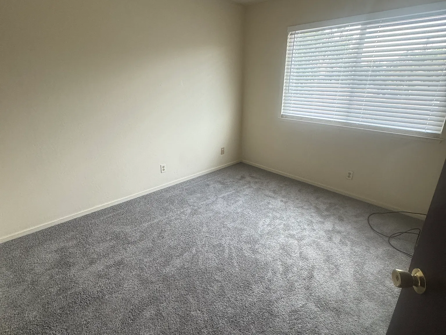 2 bed, 1000 sqft, $1,200 — Photo 4