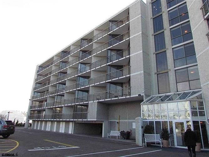 1st image of 935 Ocean Ave APT 201