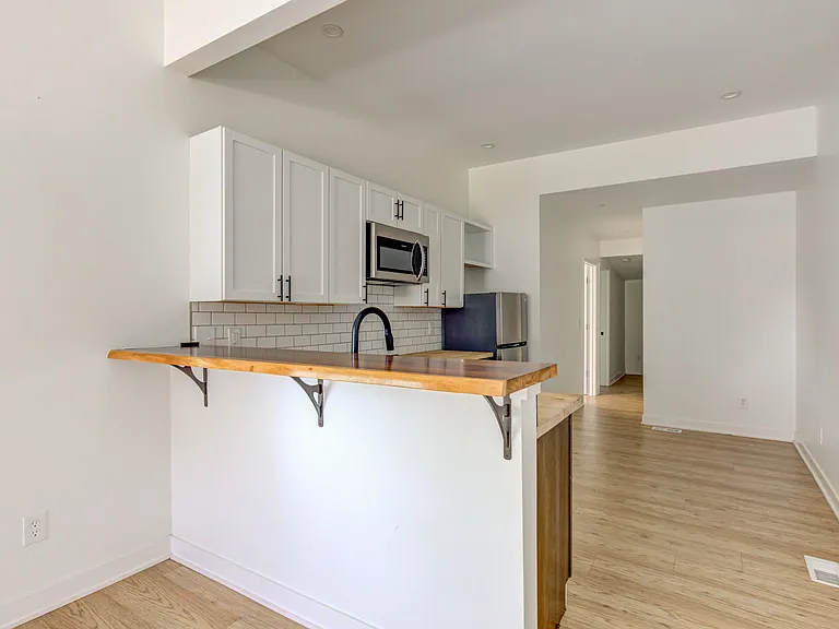 38 N Elder Ave #38 — Photo 5