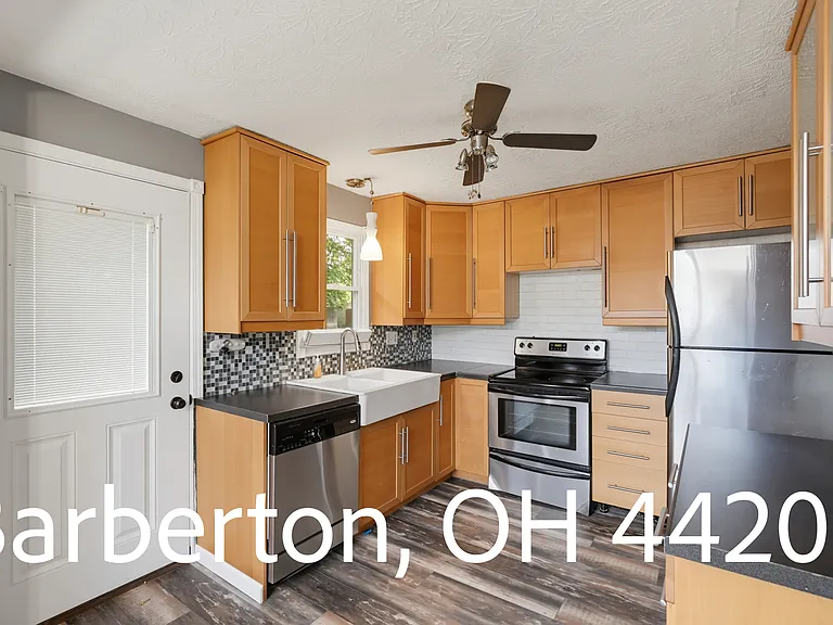 30 22nd St NW #1 — Photo 7