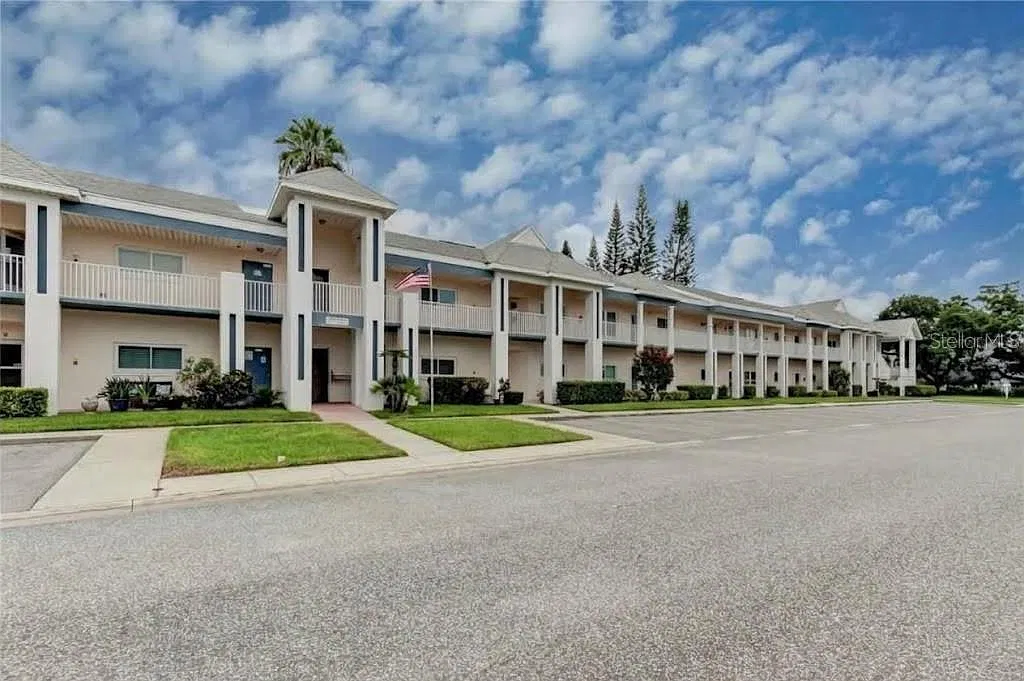 2 bed, 2.0 bath, 1210 sqft, $1,850 — Photo 1