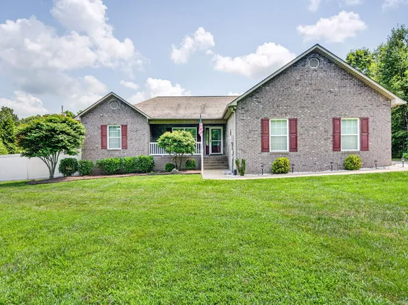 591 Spruce Loop, Crossville, TN 38555