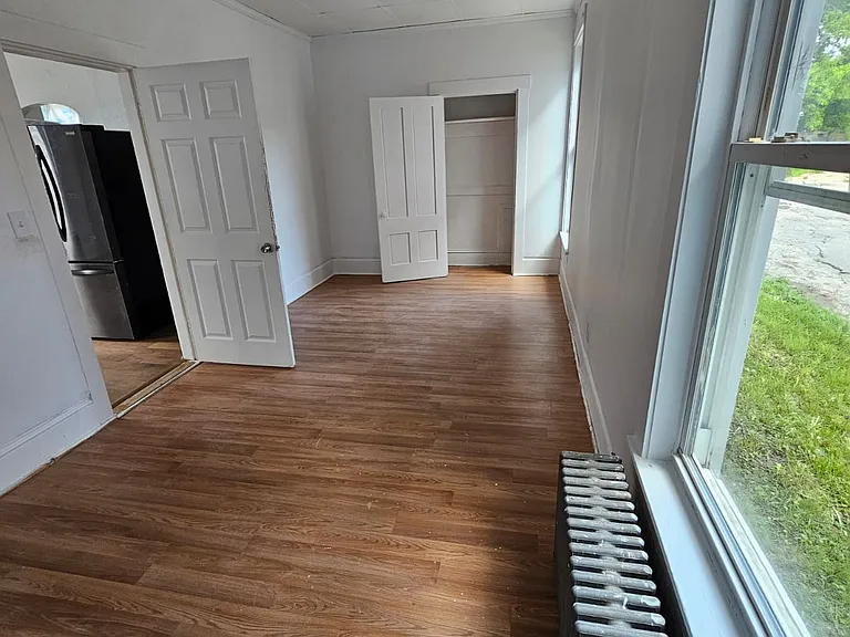 274 Pine St #1 — Photo 1