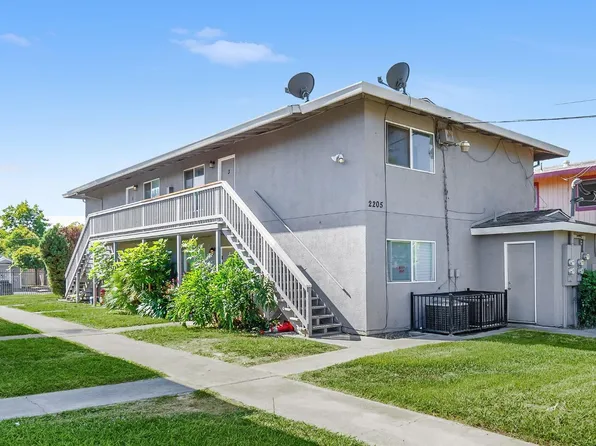 2205 15th Ave, Sacramento, CA 95822
