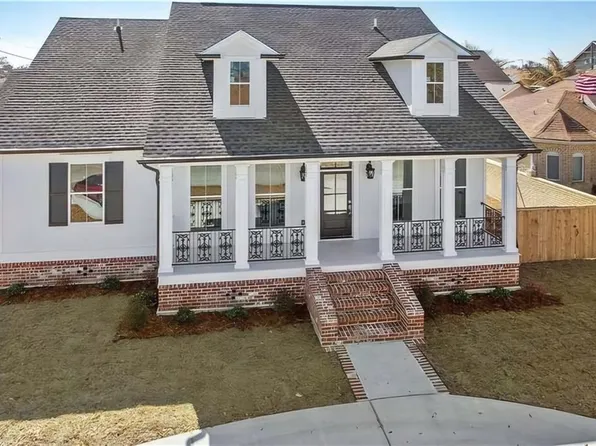 1216 E Genie St, Chalmette, LA 70043