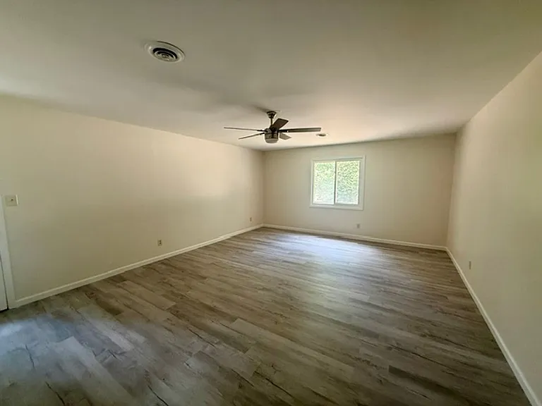 100 Haynes Ave — Photo 19