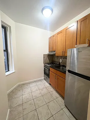 Rented by Oxford Property Group | media 13