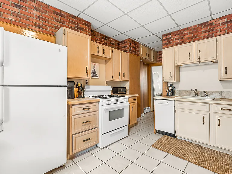 4 Baldwin Pl #3 — Photo 10