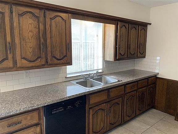 4th image of 12629 Hornbeam Dr