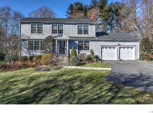 9 Jamestown Rd, Trumbull, CT 06611
