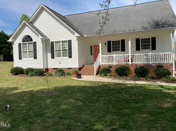 126 W Quailridge Rd, Oxford, NC 27565